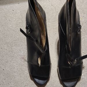 Sleek Black Heeled Boots for Women Marc Fisher Sz 11M